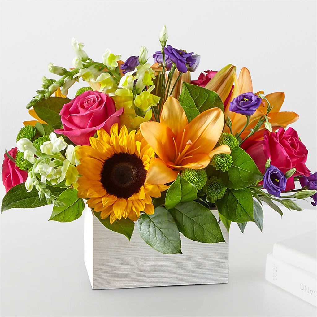 Best Day Box Bouquet – ENCHANTED FLORIST & GREENHOUSE LTD, Maspeth NY