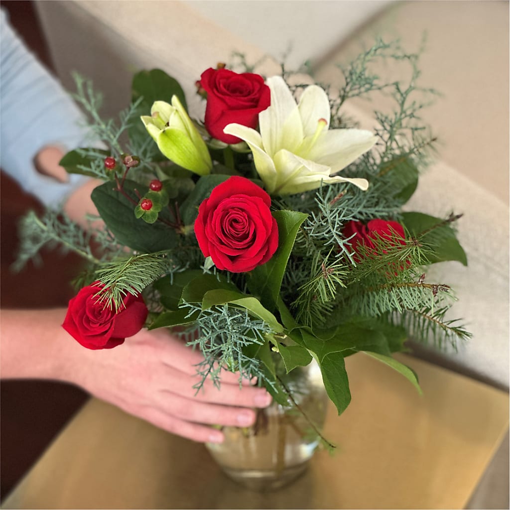 Glittering Lights Bouquet – ENCHANTED FLORIST & GREENHOUSE LTD, Maspeth NY