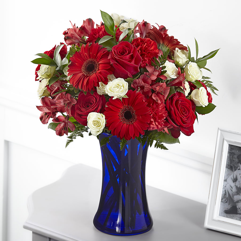 Hearts Embrace Bouquet – ENCHANTED FLORIST & GREENHOUSE LTD, Maspeth NY
