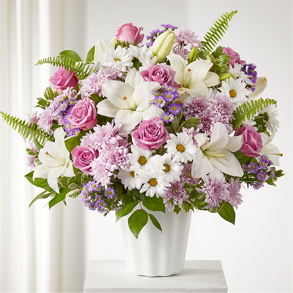 Warmest Thoughts Tabletop Basket – ENCHANTED FLORIST & GREENHOUSE LTD, Maspeth NY