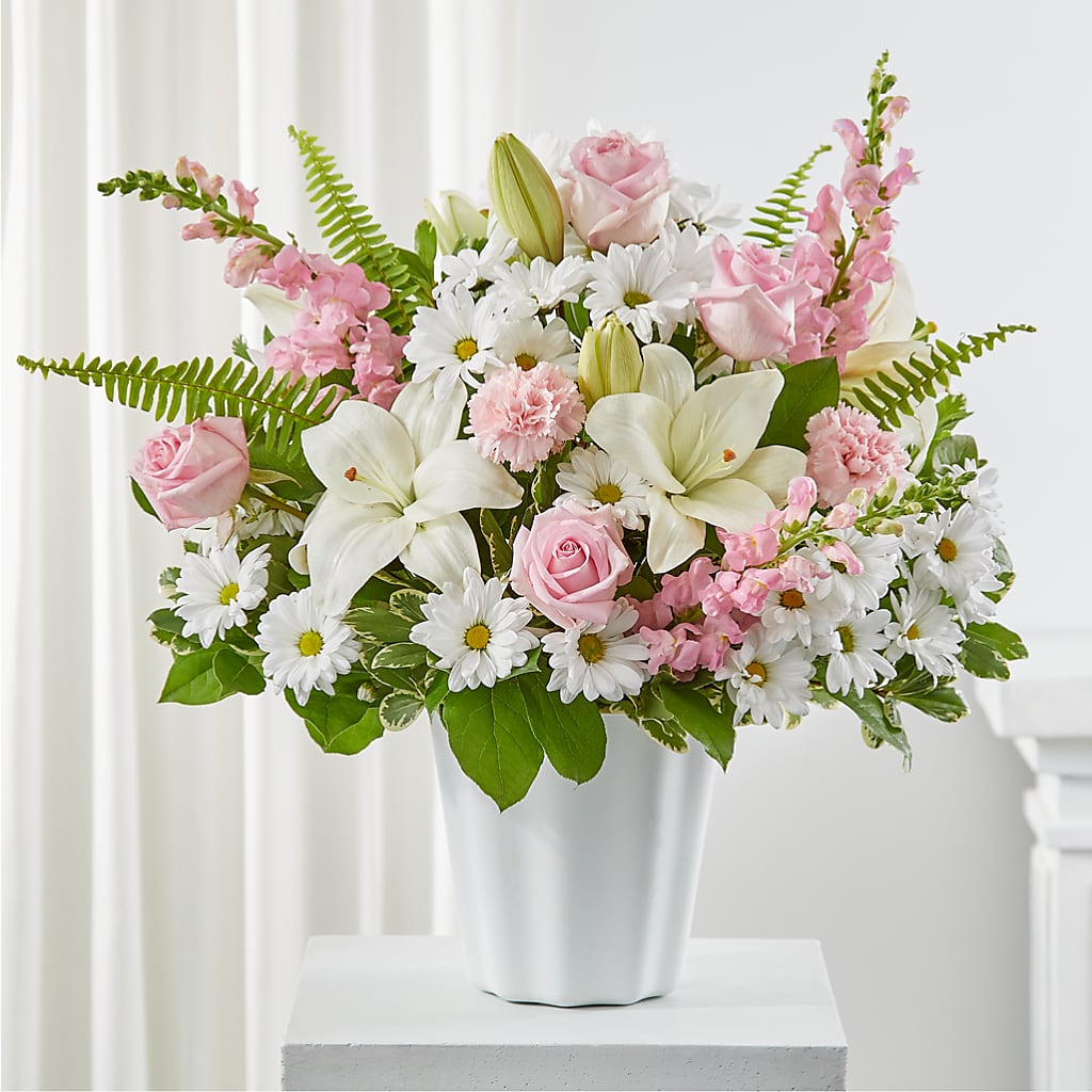 Soft Touch Tabletop Basket – ENCHANTED FLORIST & GREENHOUSE LTD, Maspeth NY