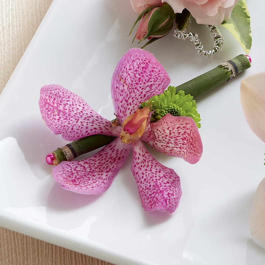 Pink Mokara Boutonniere – ENCHANTED FLORIST & GREENHOUSE LTD, Maspeth NY