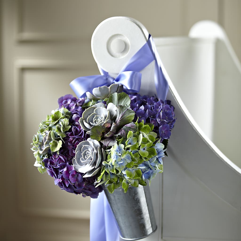 Declaration Pew Décor – ENCHANTED FLORIST & GREENHOUSE LTD, Maspeth NY