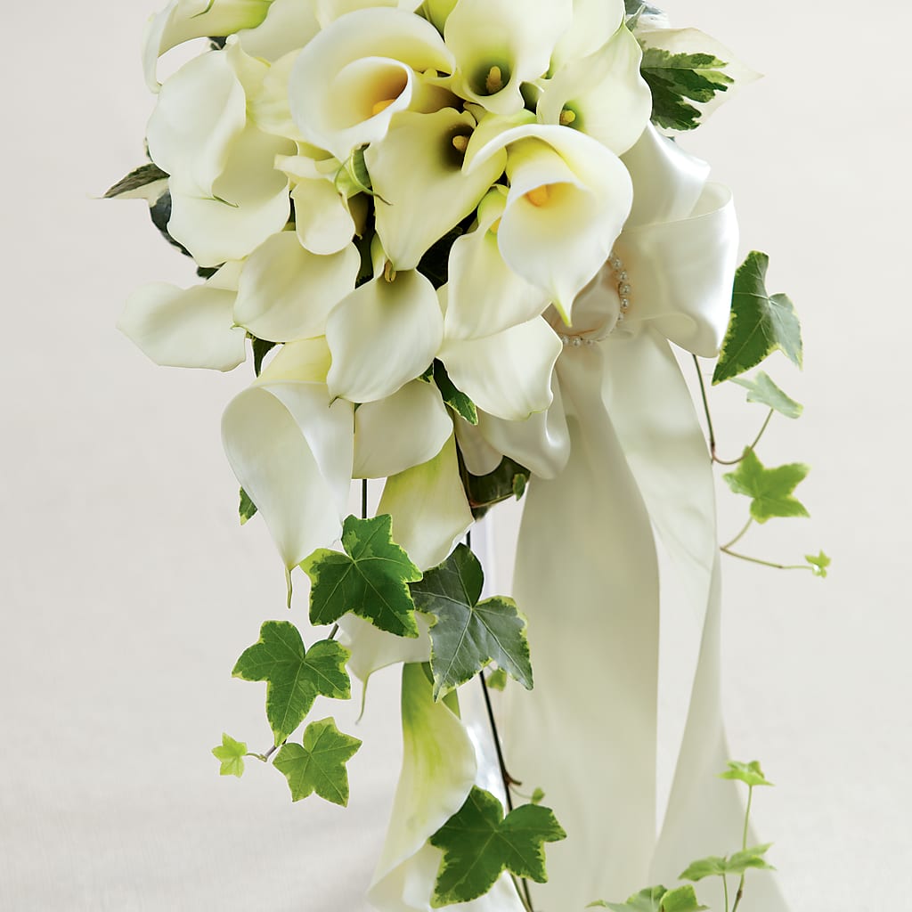 White Chapel Bouquet – ENCHANTED FLORIST & GREENHOUSE LTD, Maspeth NY