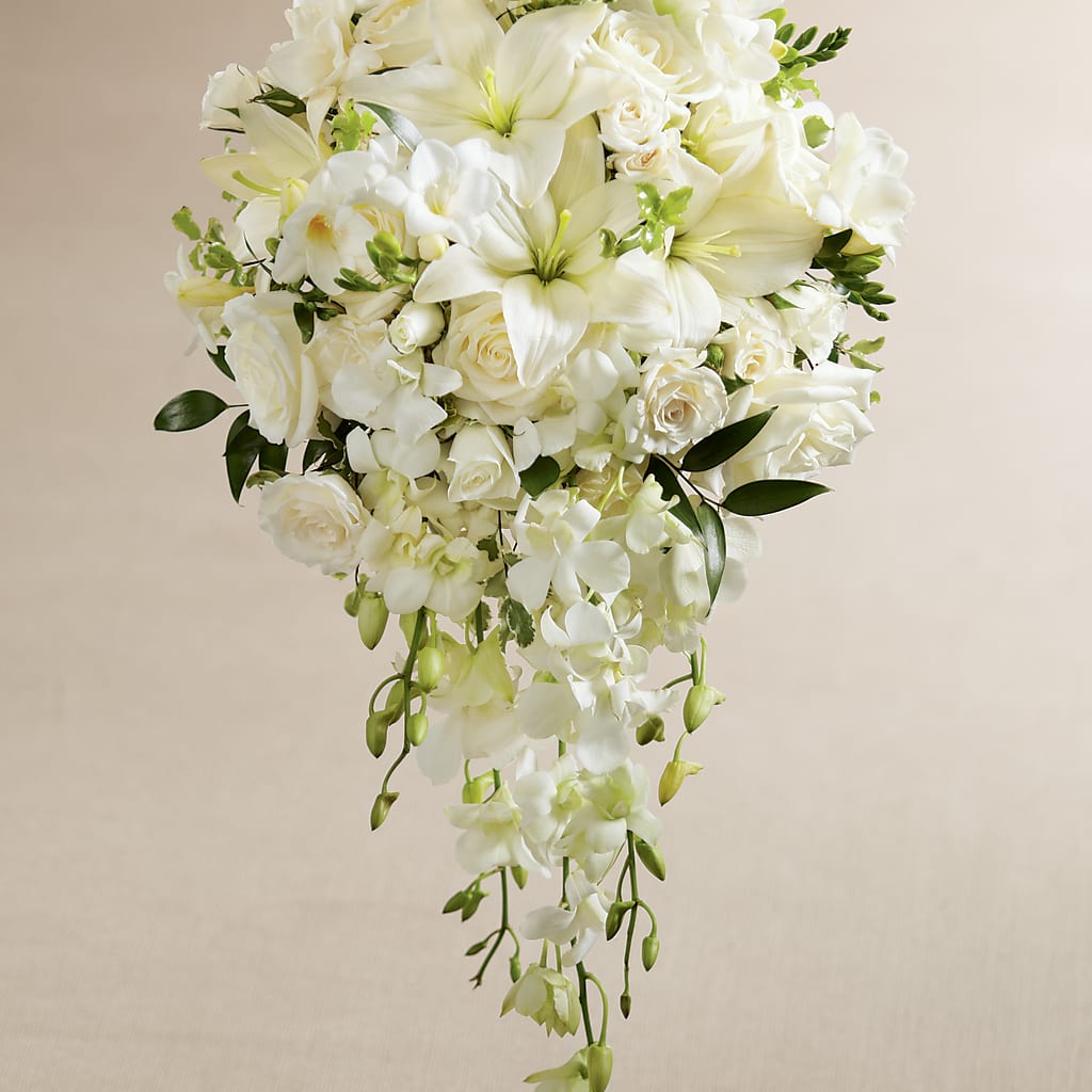 White Wonders Bouquet – ENCHANTED FLORIST & GREENHOUSE LTD, Maspeth NY