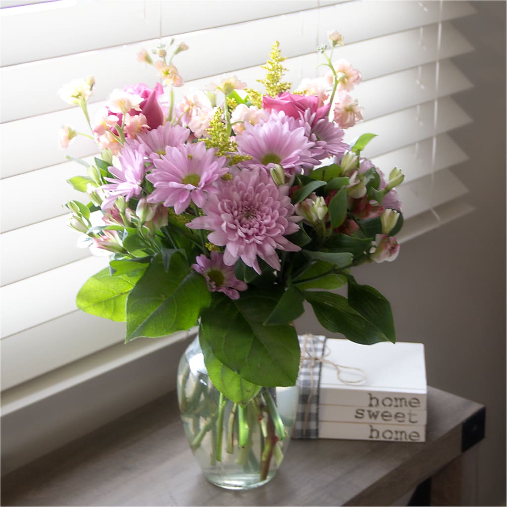 Pastel Tradition - A Florist Original – ENCHANTED FLORIST & GREENHOUSE LTD, Maspeth NY