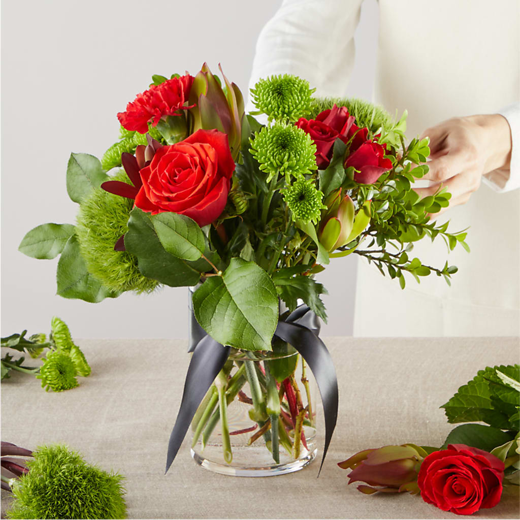 Heritage Kindle – A Florist Original – ENCHANTED FLORIST & GREENHOUSE LTD, Maspeth NY