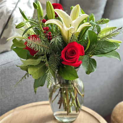 Sparkling Snowflakes Bouquet – ENCHANTED FLORIST & GREENHOUSE LTD, Maspeth NY