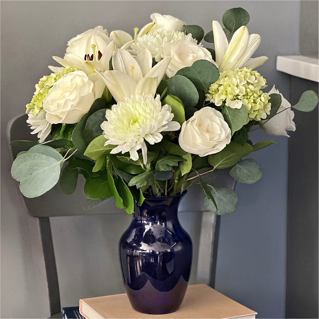 Snowy Dreams Bouquet – ENCHANTED FLORIST & GREENHOUSE LTD, Maspeth NY