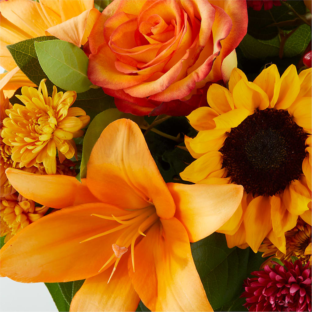 Grateful Centerpiece – ENCHANTED FLORIST & GREENHOUSE LTD, Maspeth NY