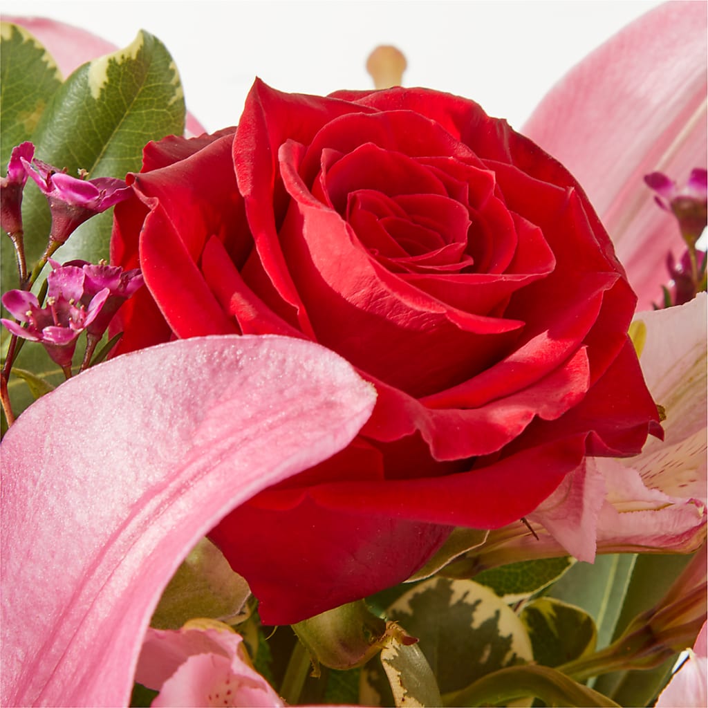 Lucky in Love Bouquet – ENCHANTED FLORIST & GREENHOUSE LTD, Maspeth NY