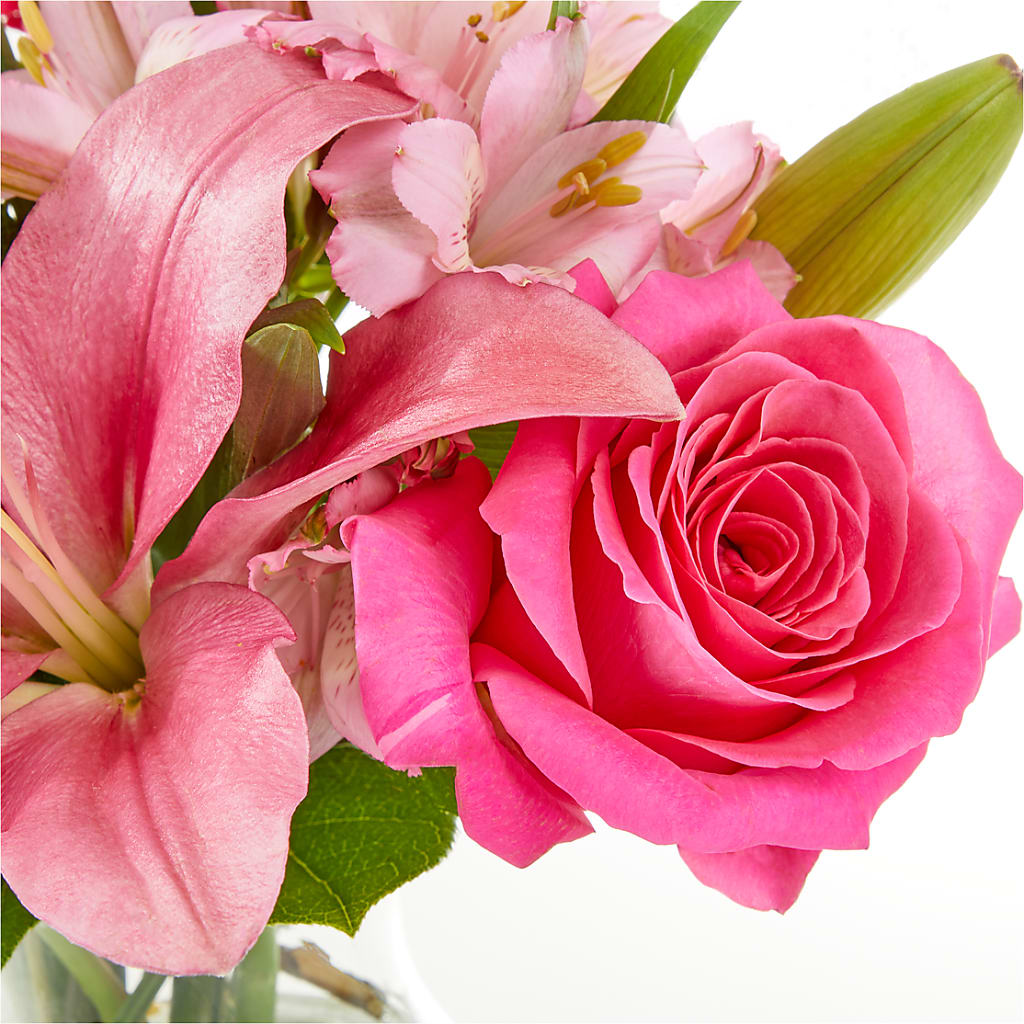 Lots of Love Bouquet – ENCHANTED FLORIST & GREENHOUSE LTD, Maspeth NY