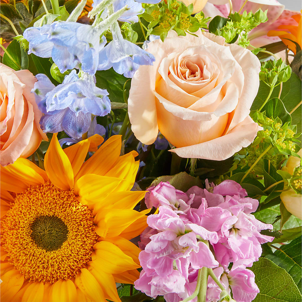 Dreamy Meadows Bouquet – ENCHANTED FLORIST & GREENHOUSE LTD, Maspeth NY