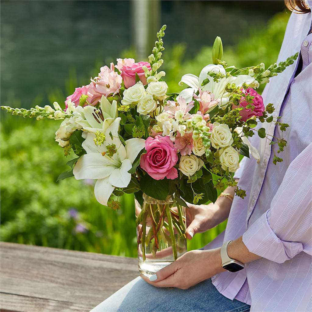 Fondly Bouquet – ENCHANTED FLORIST & GREENHOUSE LTD, Maspeth NY