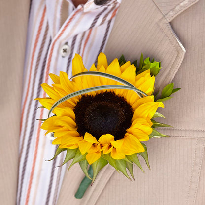 Free Spirit Boutonniere – ENCHANTED FLORIST & GREENHOUSE LTD, Maspeth NY